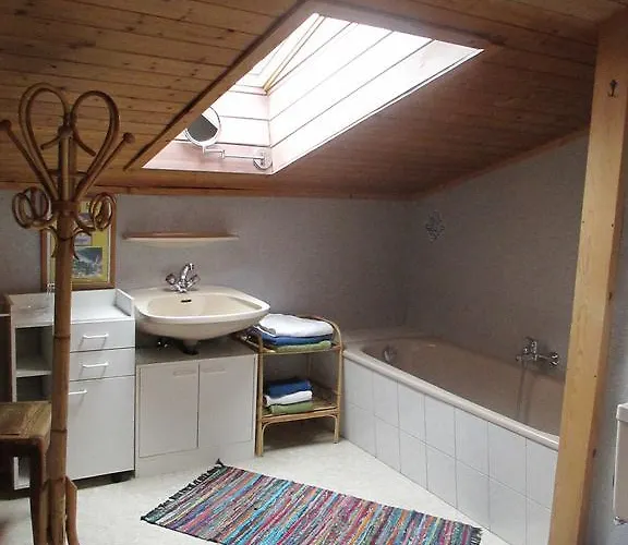 Zur Traube Värdshus Pettneu am Arlberg